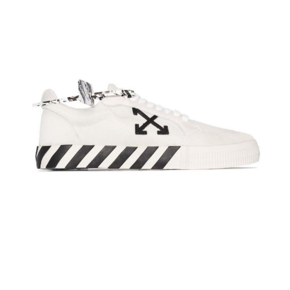 Shoes - Picture 1 of 1